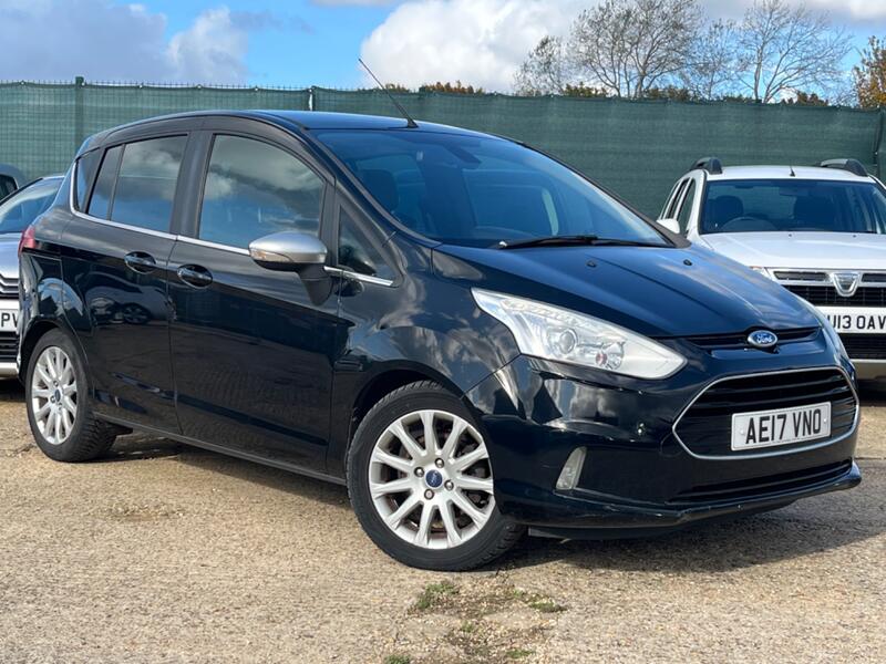 FORD B-MAX 1.0 T EcoBoost Titanium X Navigator