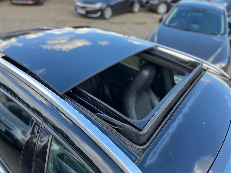MERCEDES-BENZ GLA CLASS