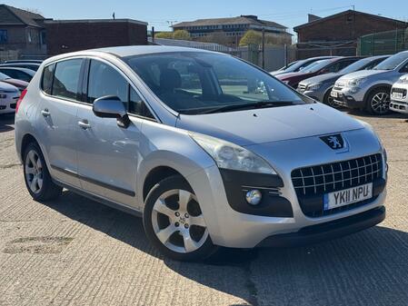 PEUGEOT 3008 1.6 HDi Sport