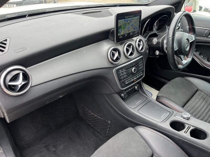 MERCEDES-BENZ GLA CLASS