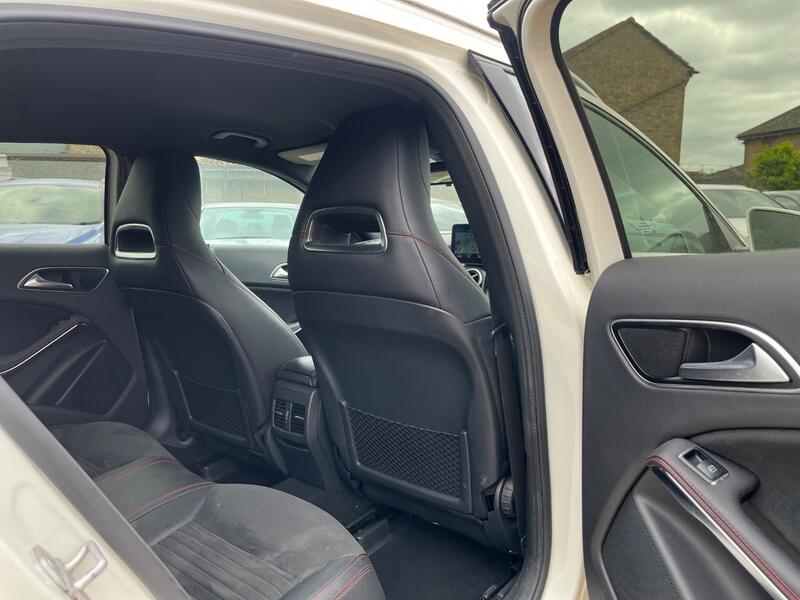 MERCEDES-BENZ GLA CLASS