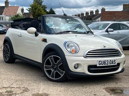 MINI CONVERTIBLE 1.6 Cooper D Convertible