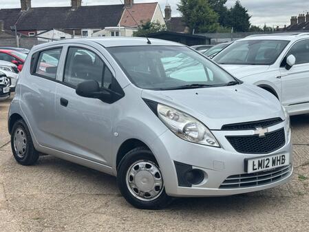 CHEVROLET SPARK 1.0 i +